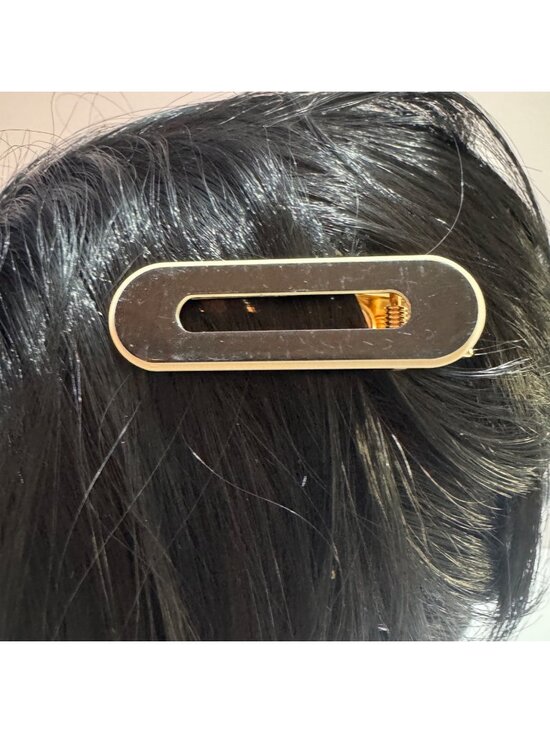 Accessories - Black Gold Oval Acrylic Hair Clip Elegant Minimal Style